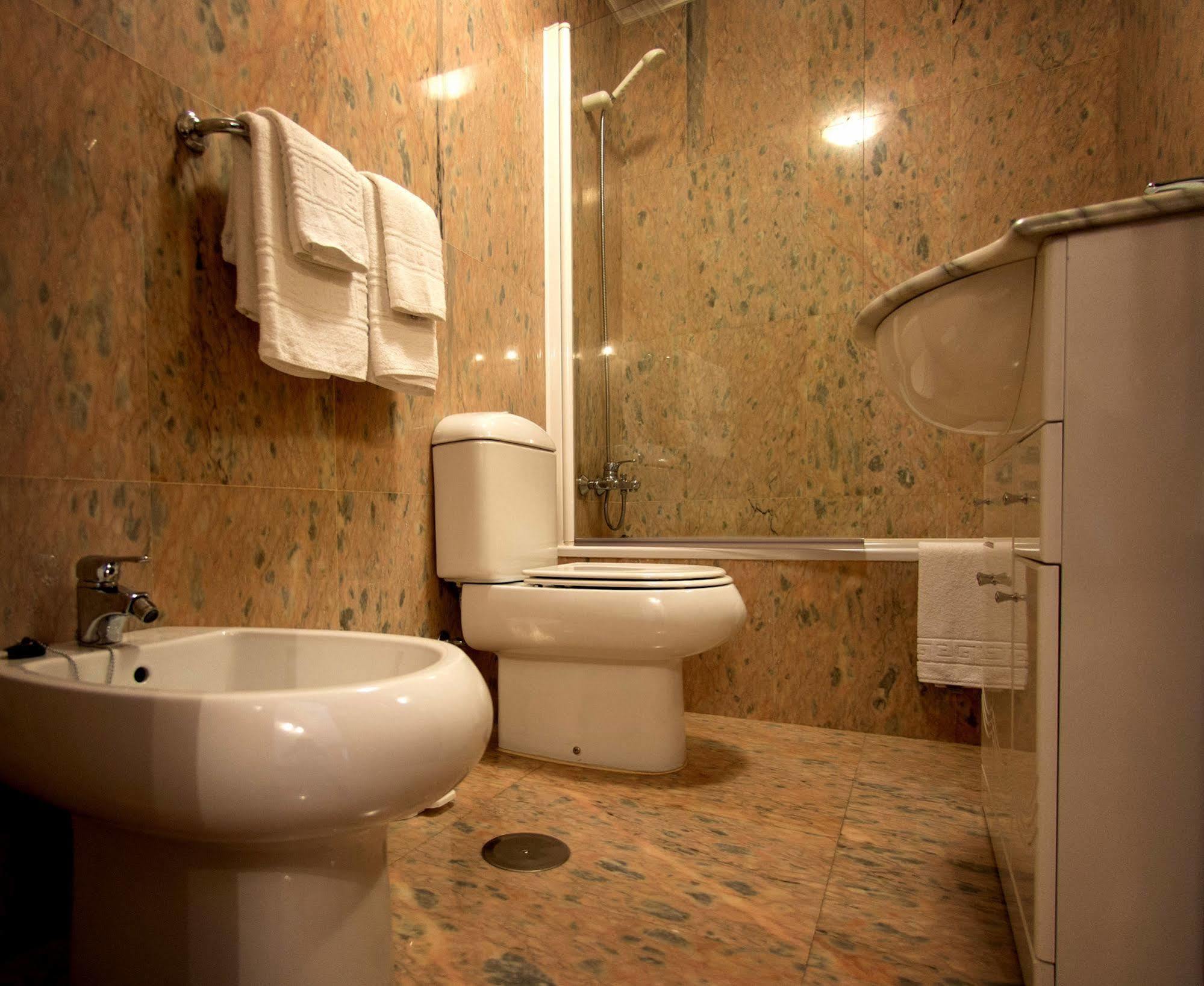 Hotel Alda Alpina à Villanueva De Arosa Extérieur photo